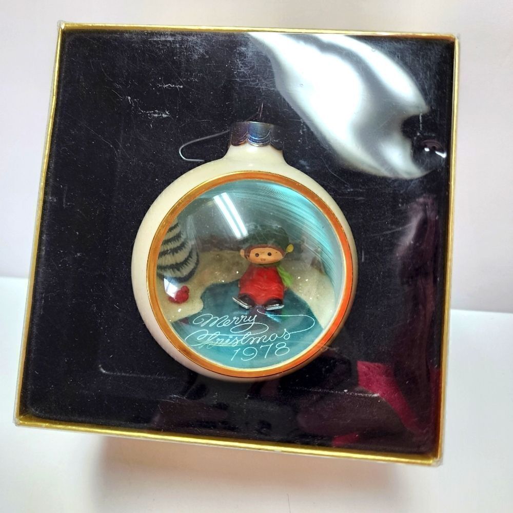 Vintage Hallmark Tree Trimmer Collection Christmas Ornament 1978